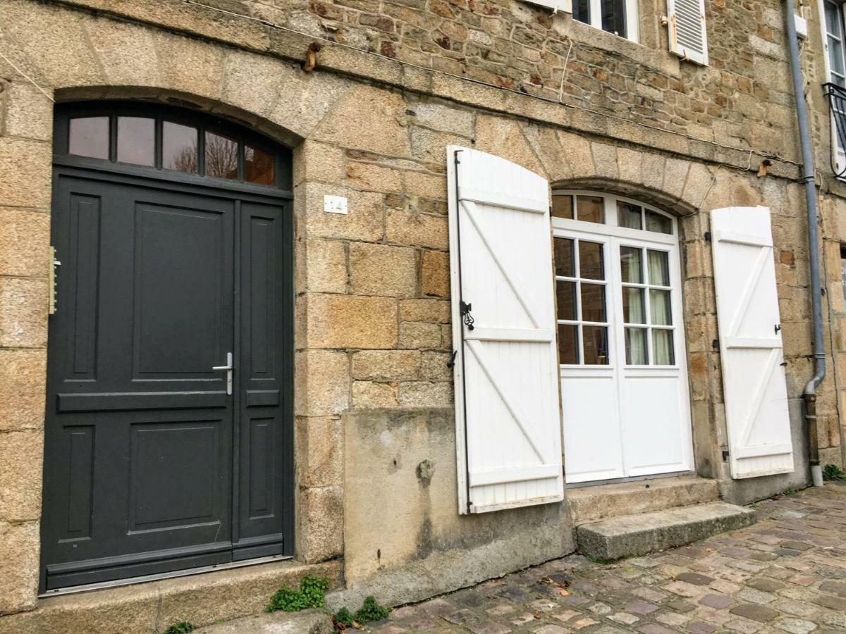 Gate House Lodge Динан Экстерьер фото